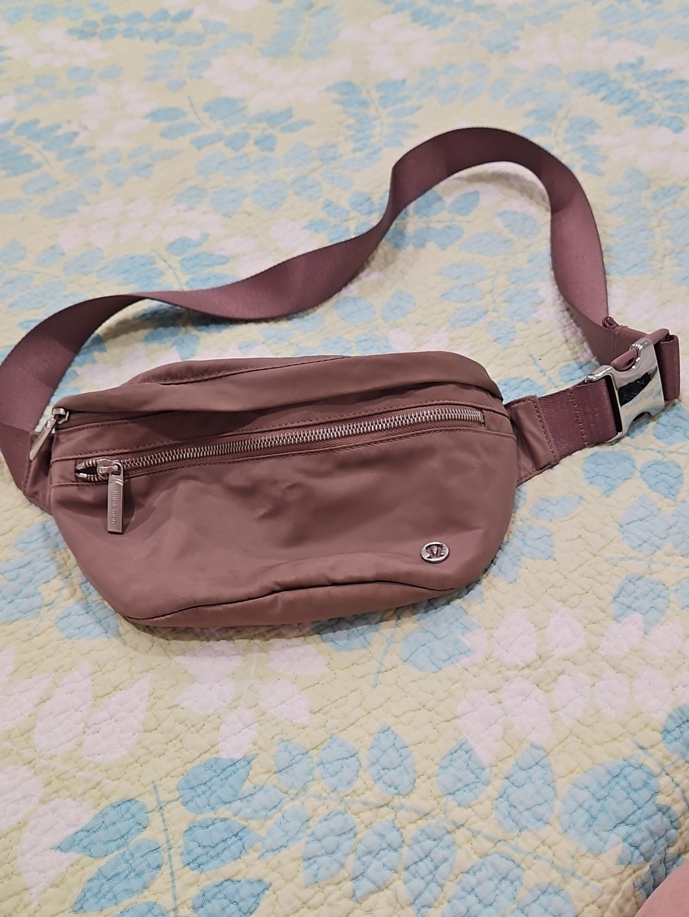 Lululemon Mauve Crossbody Waist Bag